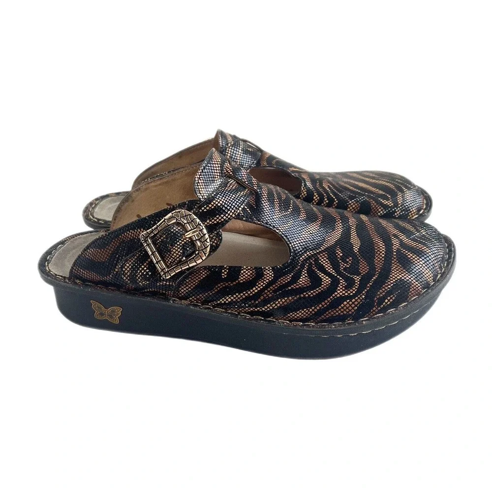 Alegria Classic Pro Safari Animal Print Slip On Patent Leather Clog Women’s 40